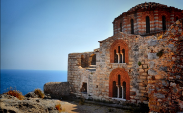 Μονεμβασιά - Στις Εκκλησιές του Κάστρου