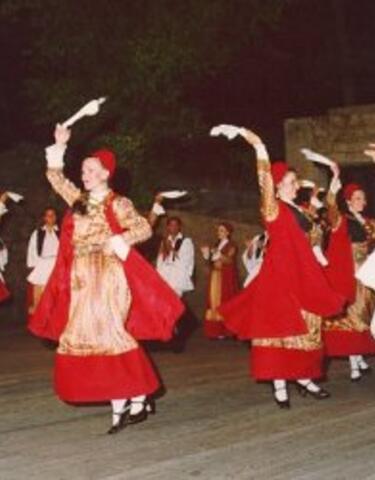 Παραστάσεις του Θεάτρου Ελληνικών Χορών "Δόρα Στράτου"