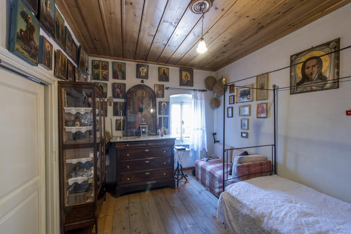 Ιερά Μονή Αγίου Νεκταρίου (Ιερά Μονή Αγίας Τριάδος)