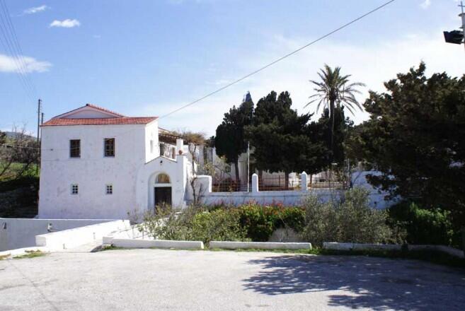 Ιερά Μονή Αγίας Τριάδος στη Γύρλα