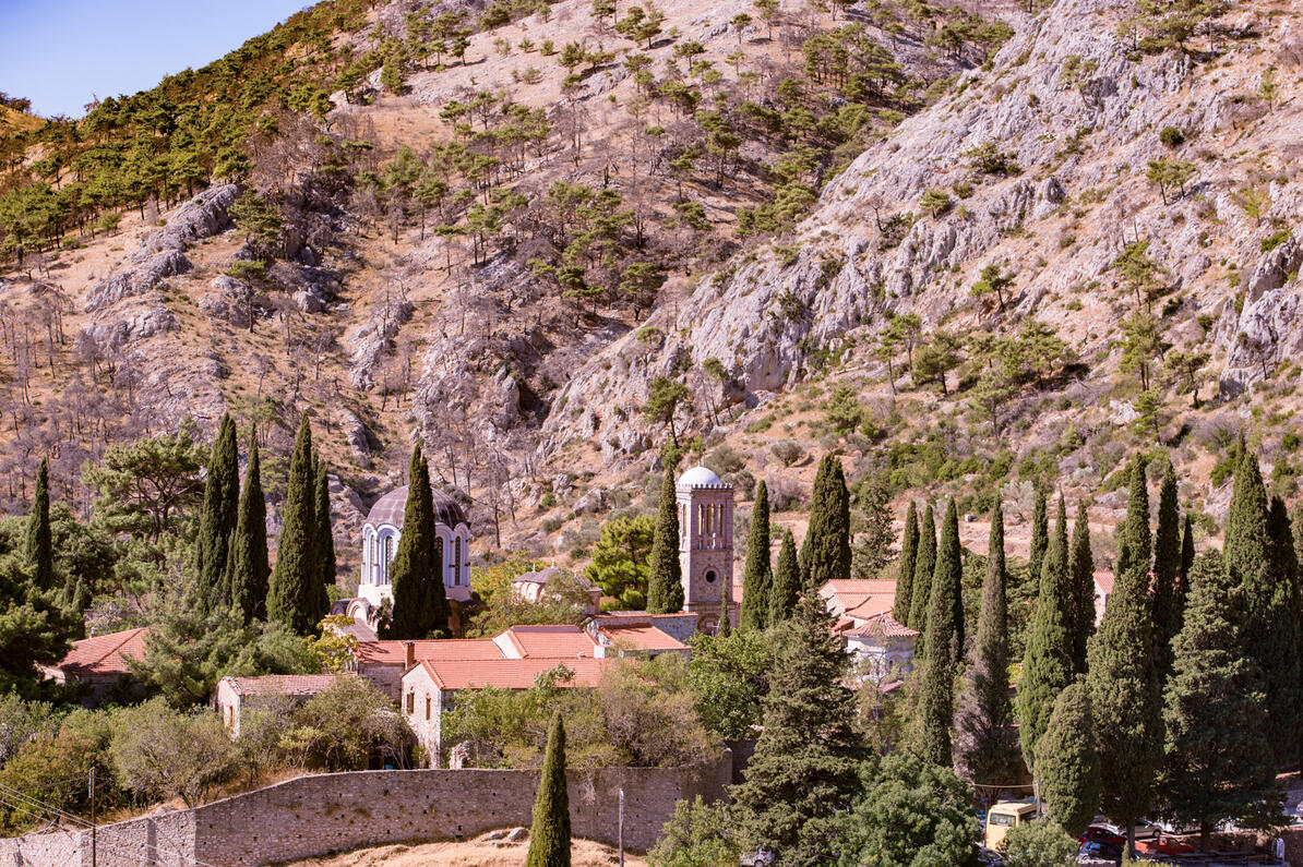 Ιερά Νέα Μονή
