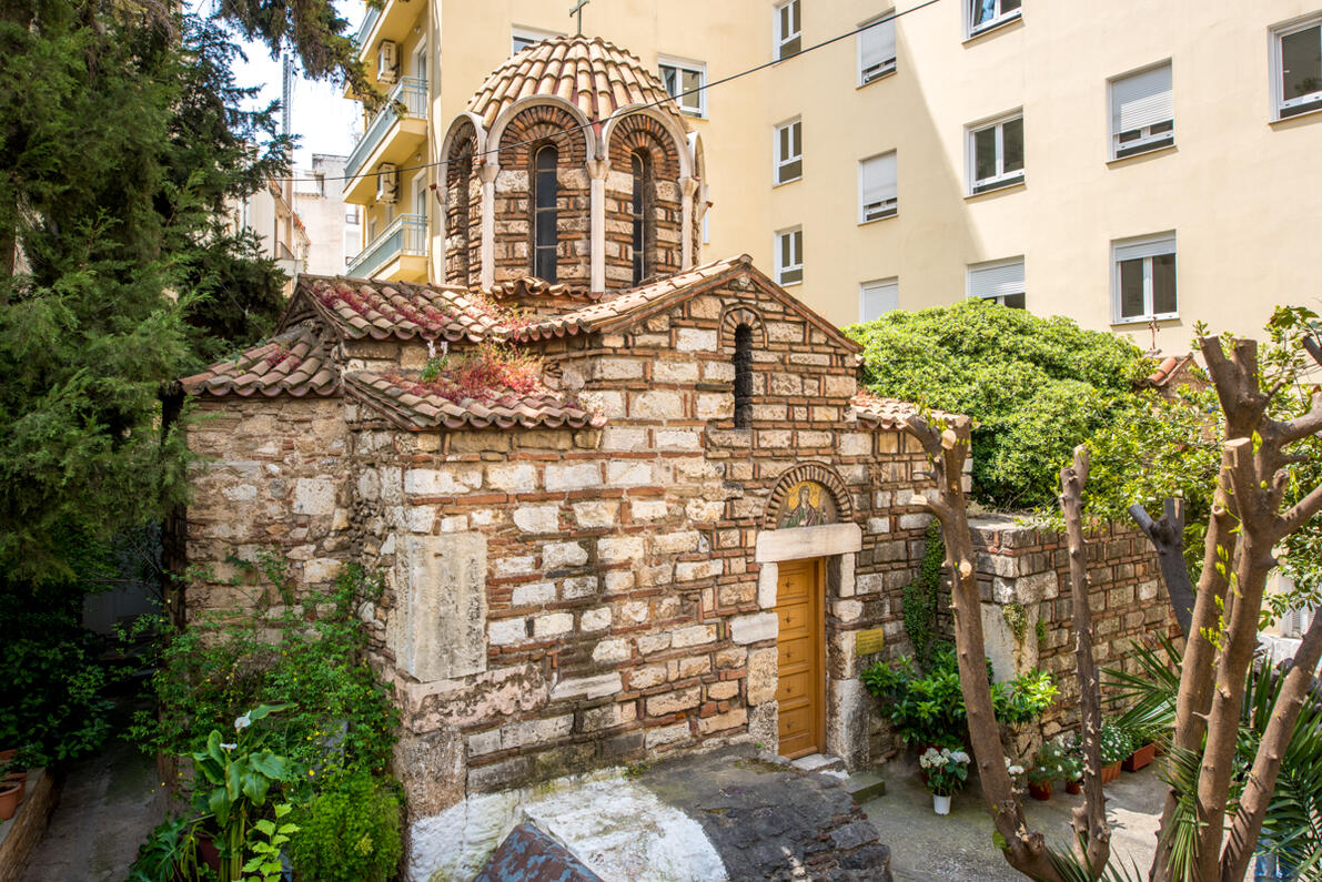 Άγιοι Πάντες (Αμπελόκηποι)