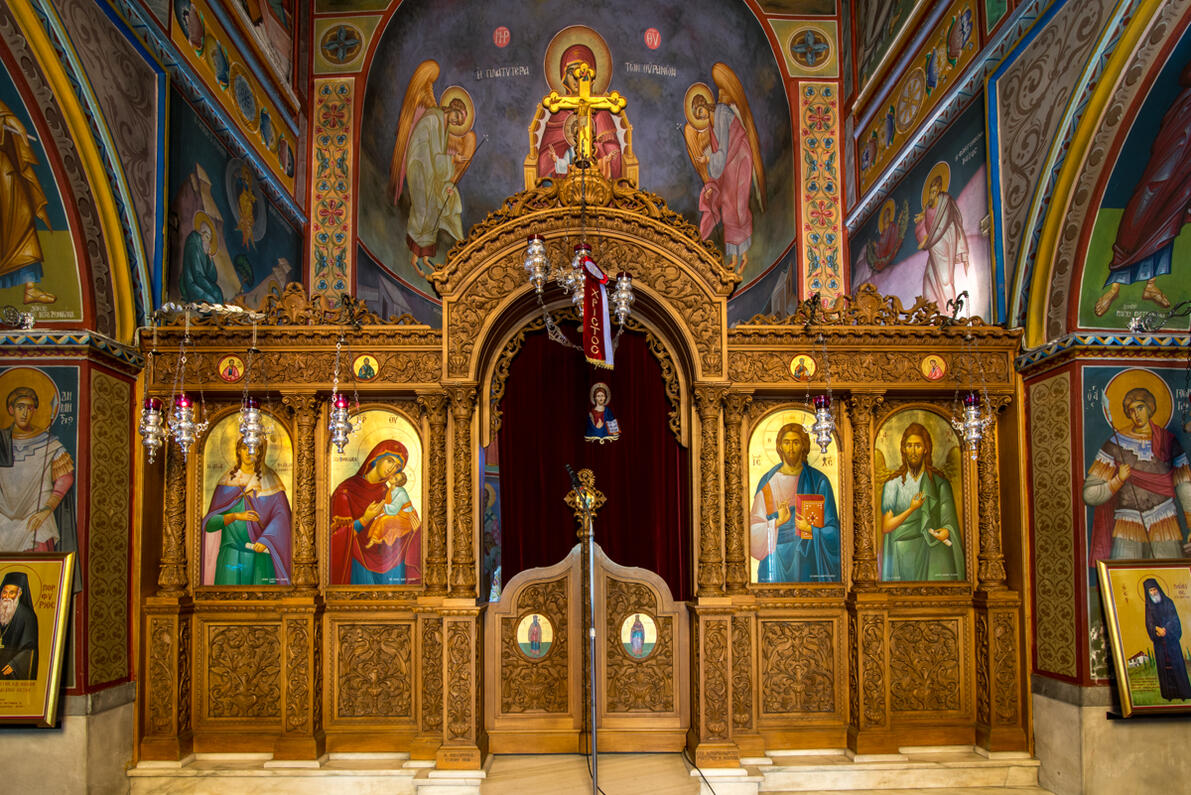 Ι. Ν. Αγίας Φωτεινής